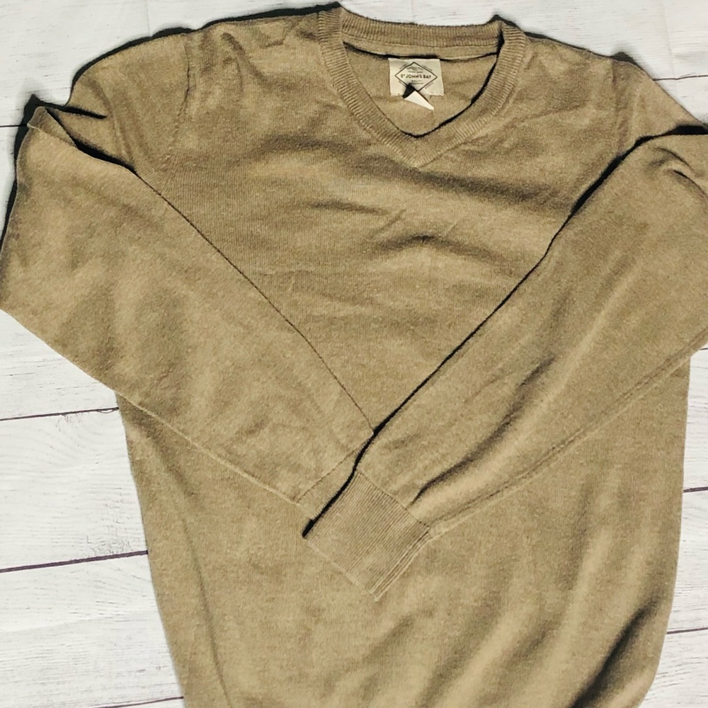 Classic well made Sweater